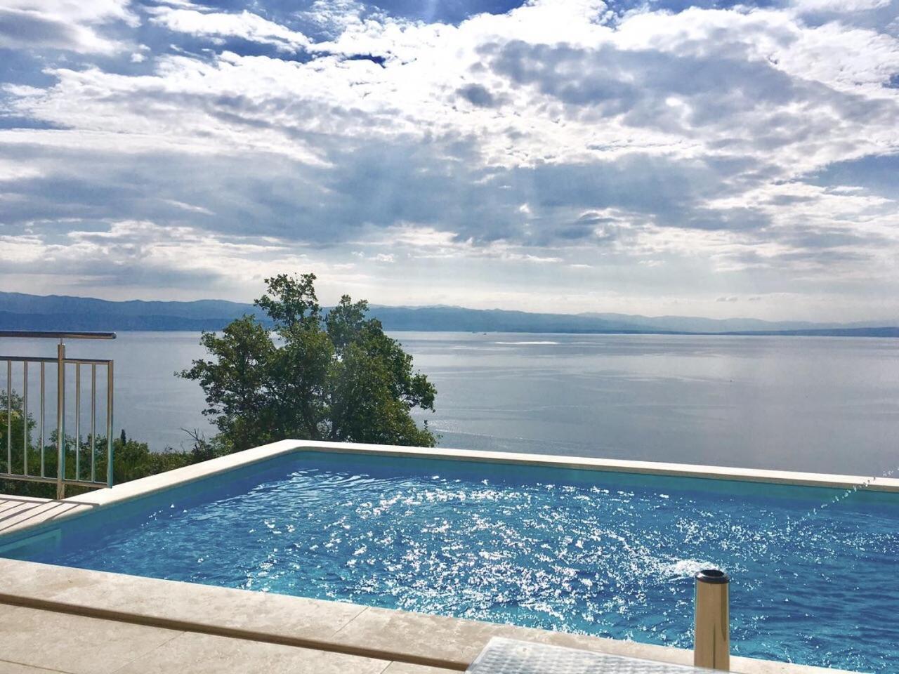 Villa Sabine Apartment Losinj Медвея Екстер'єр фото